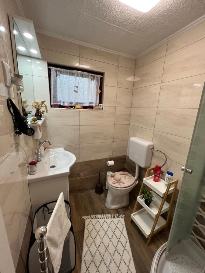 Ferienwohnung Fuege-Fa-Haz Vasarosnameny - Gergelyiugornya Exterior foto