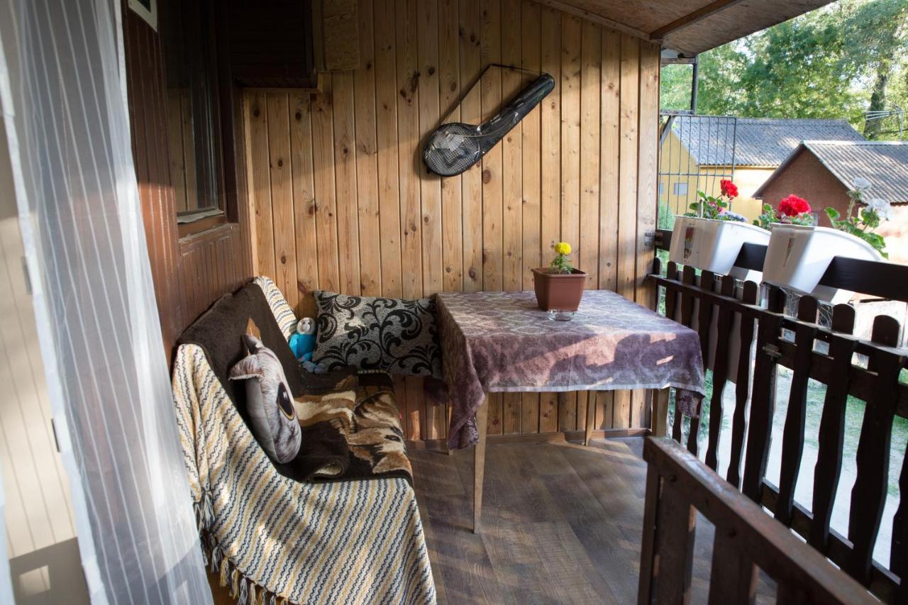 Ferienwohnung Fuege-Fa-Haz Vasarosnameny - Gergelyiugornya Exterior foto